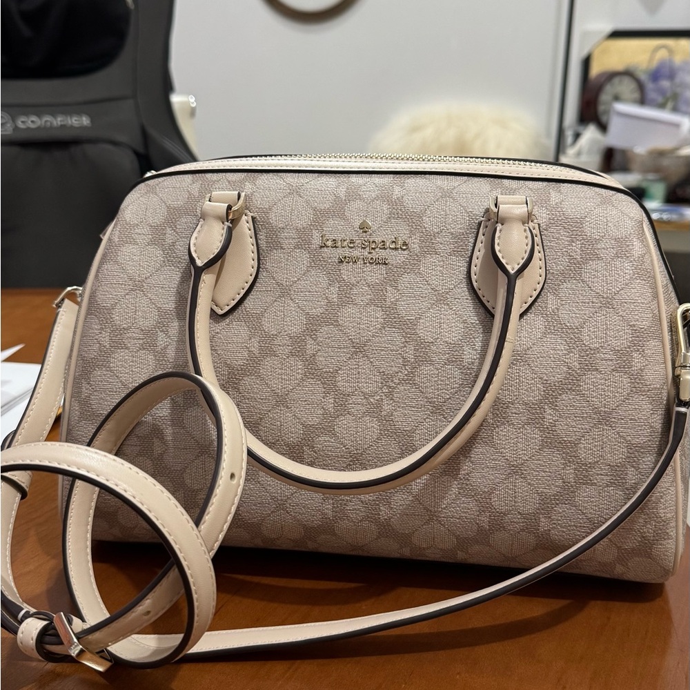 Kate Spade Cream Satchel Bag (New With Tag)